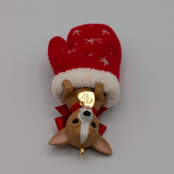 Hallmark Keepsake Puppy Love Christmas Tree Ornament 2006, 16th in Series - Picture 6 of 10